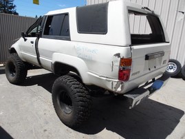 1986 TOYOTA RUNNER WHITE SR5 4WD MT 2.4 Z19599